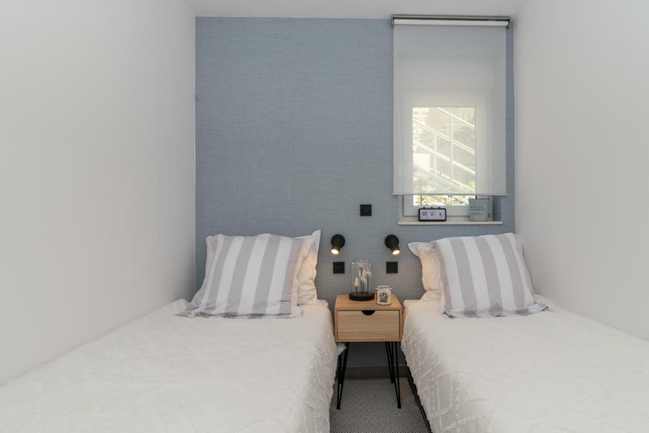Apartments Flora Трогир Екстериор снимка